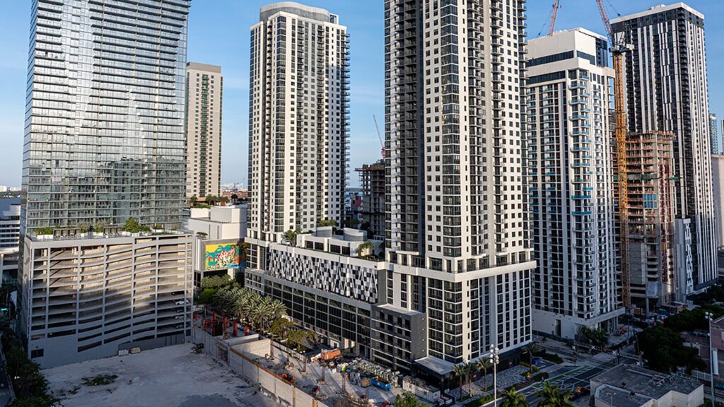 Proyecto inmobiliario de Miami en pre construcción