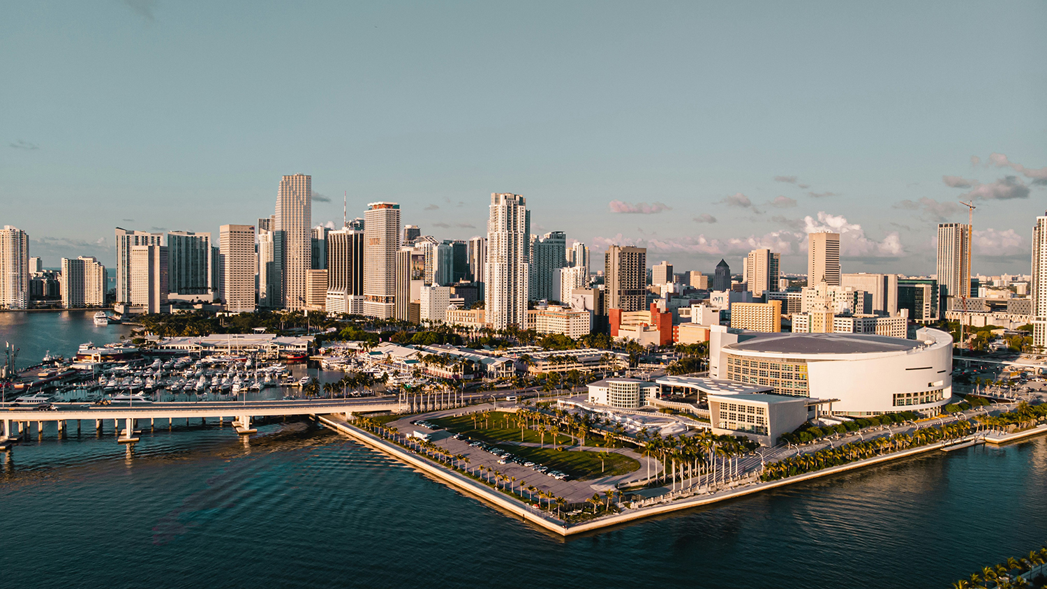 Downtonw Miami aerial skyline, Proyectos con plusvalia inmobiliaria